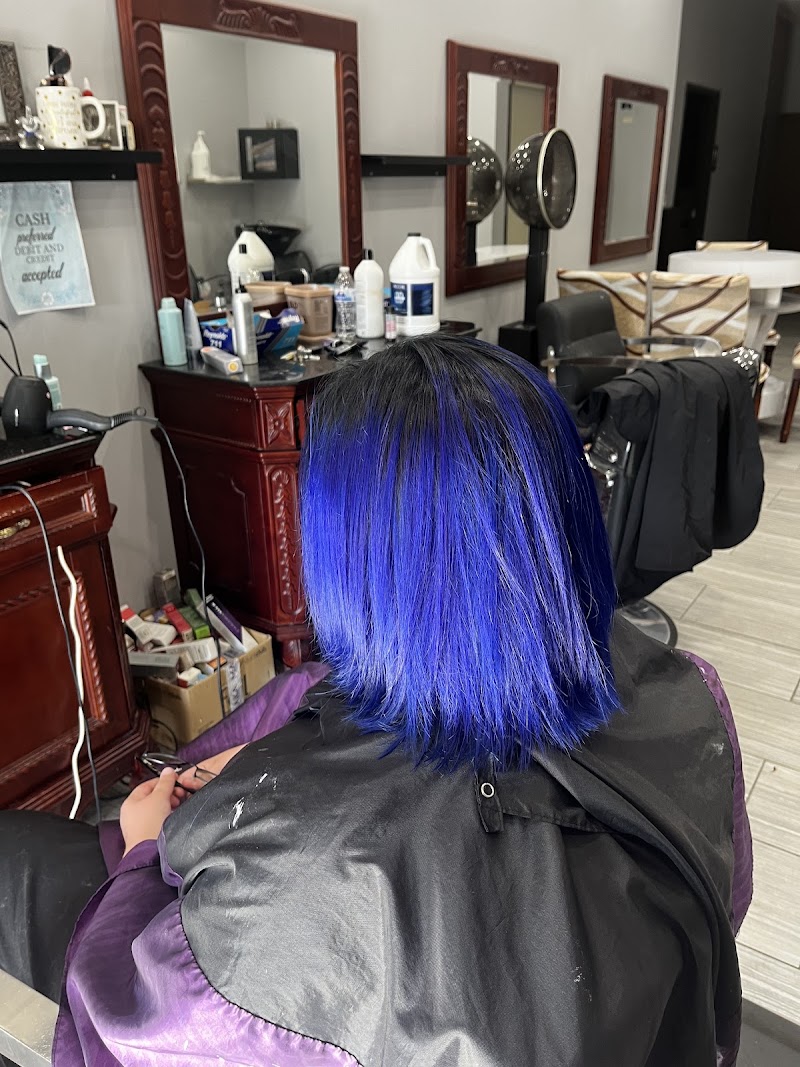 Sunny Sayarath Hair Stylist, hair salon in Maricopa, AZ, photo 1 of 10